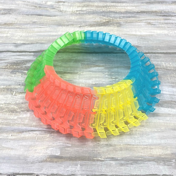 Magic Tracks Glow In The Dark Magical Neon Glow Twister Track Pieces Toy Set - Picture 1 of 8